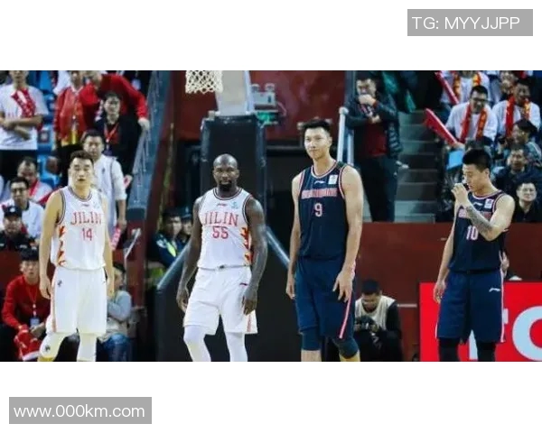 亚特联与达拉斯激战正酣比分悬念不断引发球迷热议