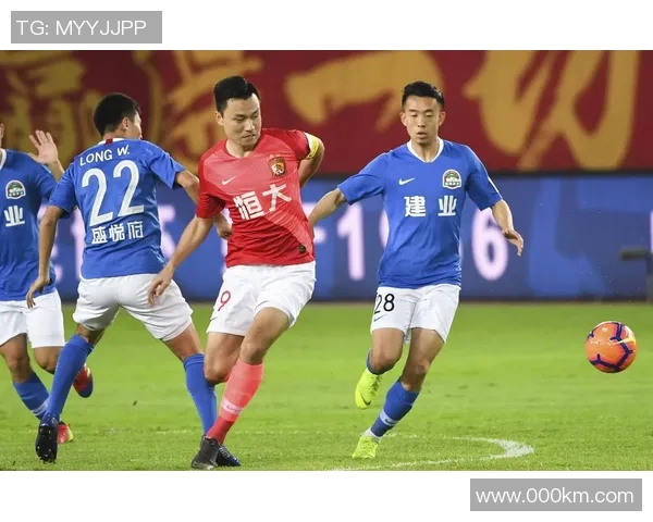 恒大与建业精彩对决重播回顾赛场瞬间与精彩进球解析